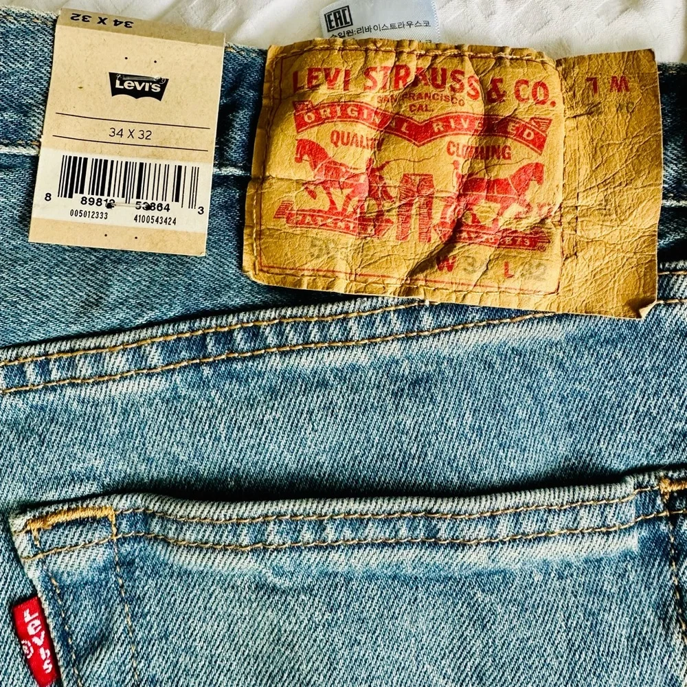 Levi’s 501 The Ben Stretch Medium Wash Button Fly Straight Leg Blue Jeans - Picture 4 of 12